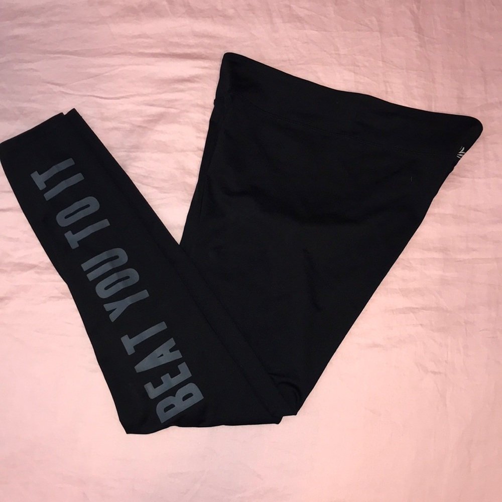 Forever 21 “beat you to it” leggings